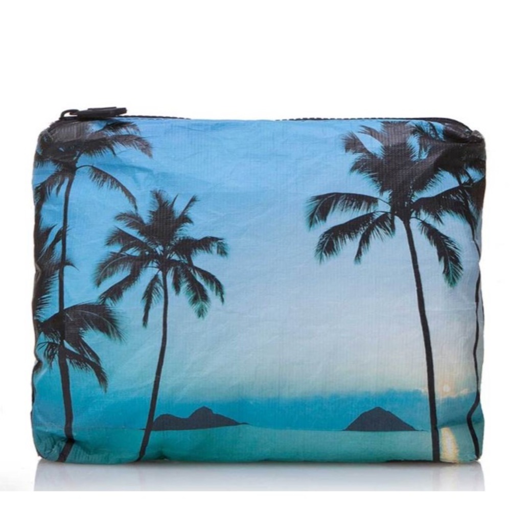 Aloha Collection & Samudra Collab Mokulua Small Pouch- Like New!
